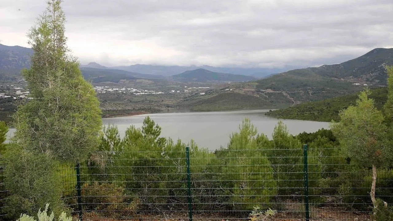 أمطار رعدية وثلوج وانخفاض ملموس في درجات الحرارة بالمغرب يوم الثلاثاء